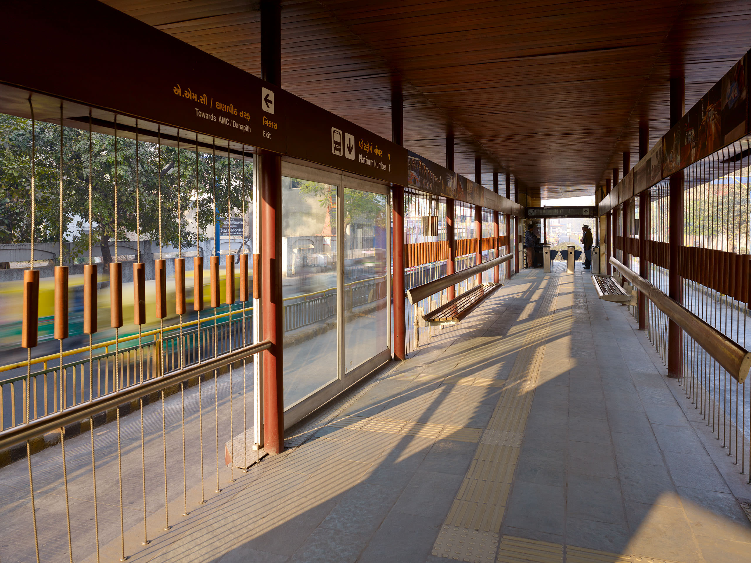 E14492 Alpa 042505 j2560